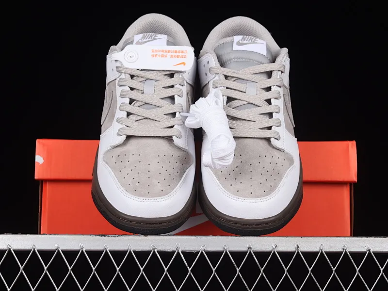 All Categories Nk SB Dunk Series Nk SB Dunk Low Low-top Sneakers N Version Nk SB Dunk Low "Ironstone" Cold Gray SB Smashed Backboard Fashion Casual Sneakers FD9746-001